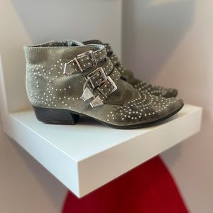 Rustic Green Gemmed boot